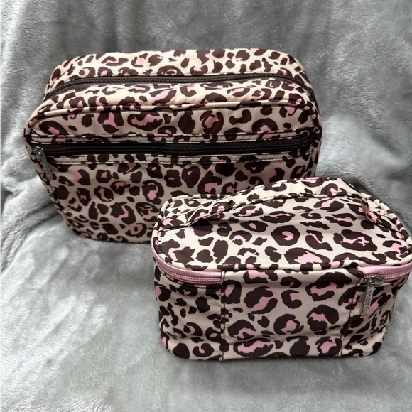 Modella Pink and Brown Cheetah Print Cosmetic Bag Set - Picture 1 of 7